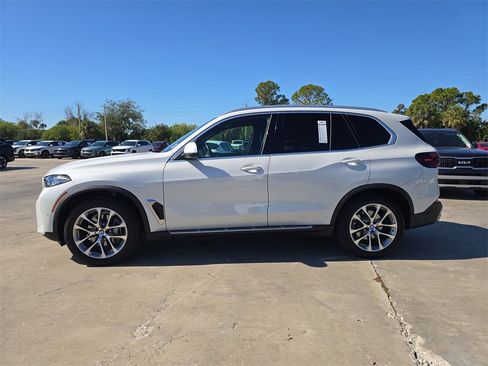 Used 2024 BMW X5 xDrive40i image 5