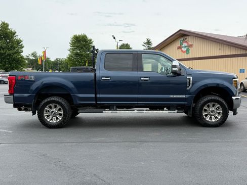 Used 2019 Ford F250 Lariat w/ Lariat Ultimate Package AWD/4WD image 9