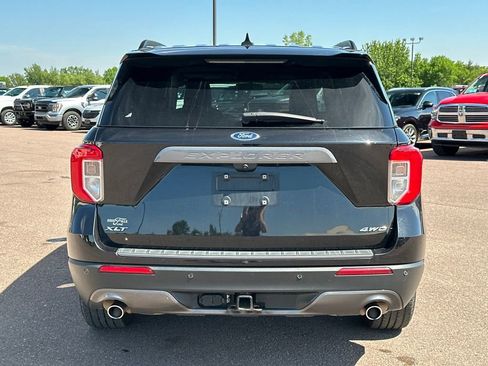 Used 2021 Ford Explorer XLT w/ Equipment Group 202A AWD/4WD image 38
