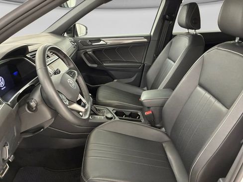Used 2023 Volkswagen Tiguan SE R-Line AWD/4WD image 12