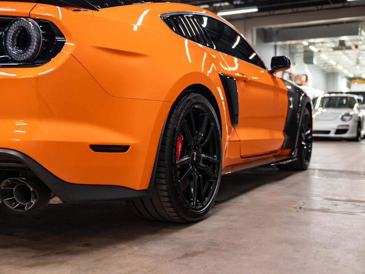 Used 2021 Ford Mustang Shelby GT500 w/ Technology Package RWD image 39