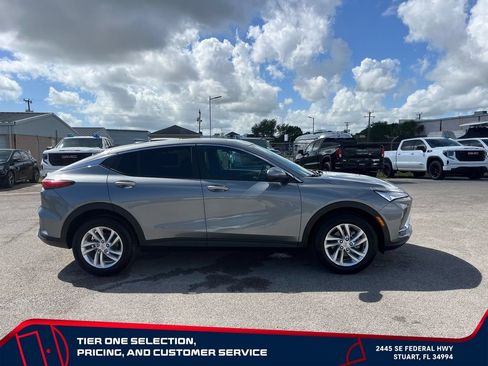 New 2026 Buick Envista Preferred w/ Convenience I Package FWD image 8