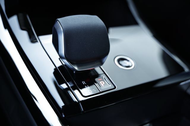 New 2026 Land Rover Range Rover Sport SE AWD/4WD image 50