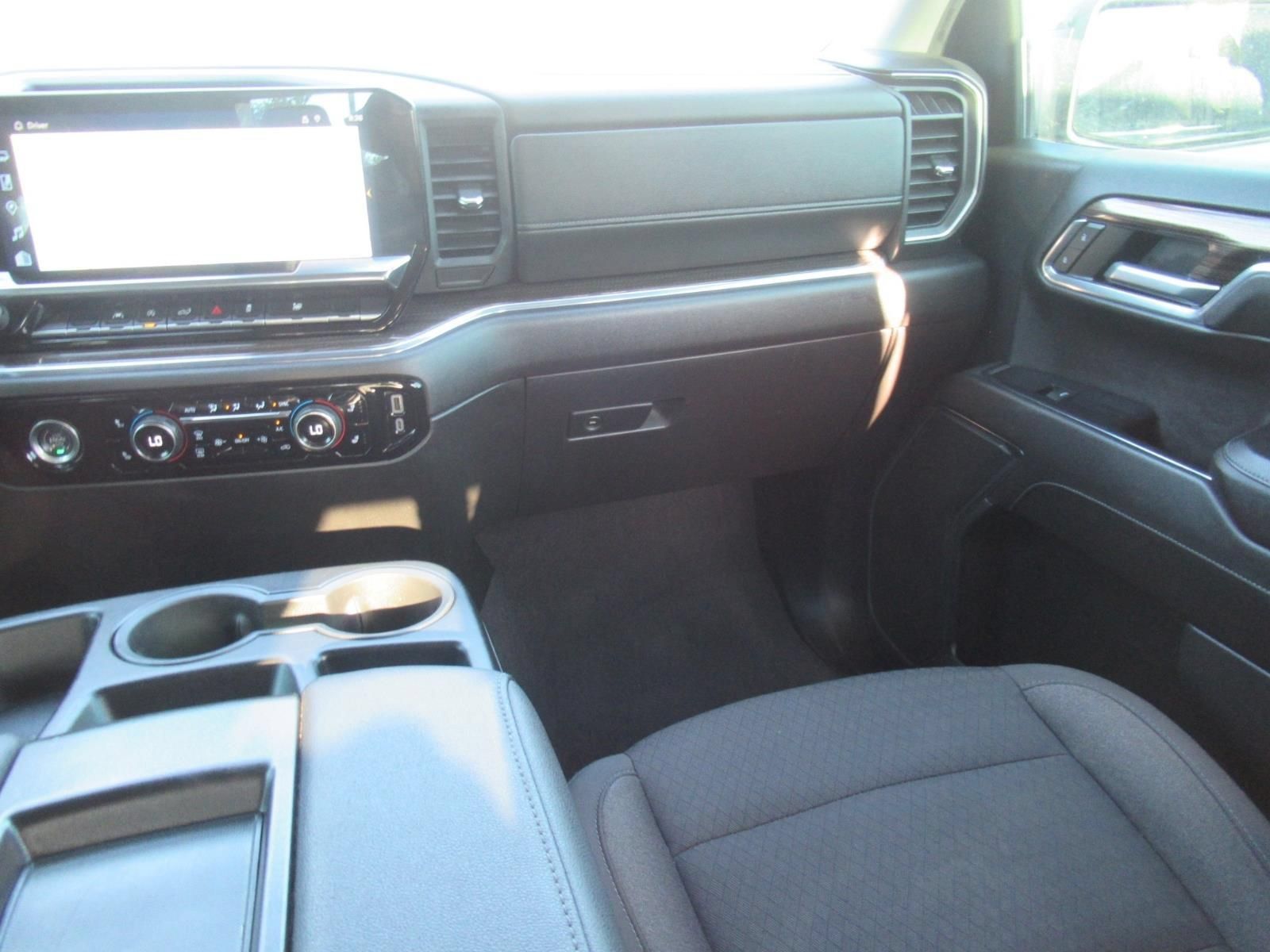 Used 2024 Chevrolet Silverado 1500 RST w/ Protection Package AWD/4WD image 16