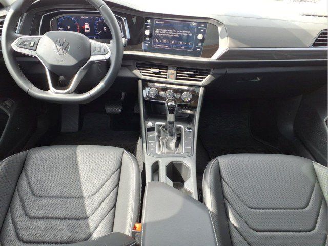 Certified 2023 Volkswagen Jetta SEL FWD image 13