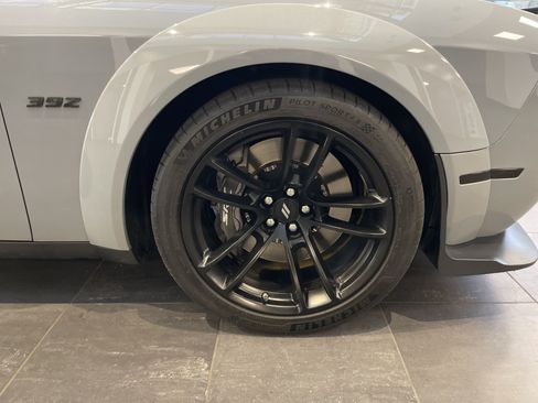 Used 2021 Dodge Challenger R/T Scat Pack RWD image 13