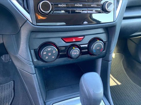 Used 2019 Subaru Crosstrek 2.0i w/ Eyesight System image 31