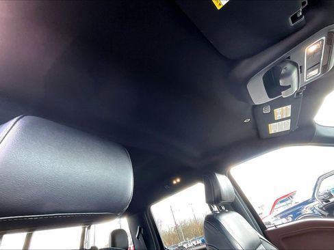 Certified 2022 Ford F150 Lariat w/ Equipment Group 502A High image 23