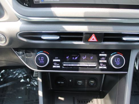 Used 2022 Hyundai Sonata SEL Plus w/ Preferred Accessory Package FWD image 24