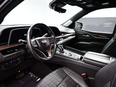 Used 2024 Cadillac Escalade ESV Premium Luxury Platinum AWD/4WD image 8