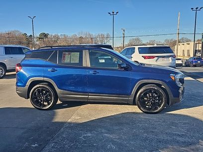 Used 2022 GMC Terrain SLE w/ Driver Convenience Package