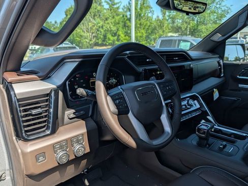 New 2026 GMC Sierra 1500 Denali w/ Denali Reserve Package AWD/4WD image 9