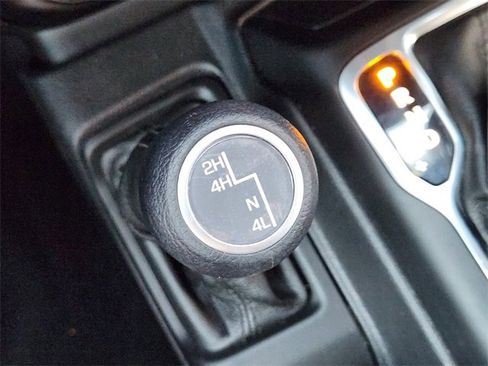 Used 2023 Jeep Wrangler Willys image 18