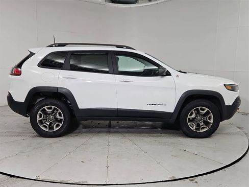 Used 2019 Jeep Cherokee Trailhawk image 7