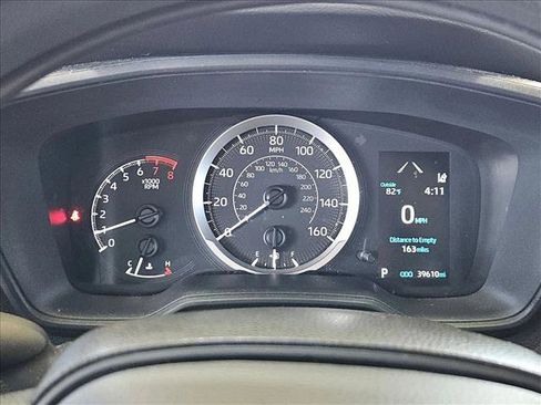 Used 2021 Toyota Corolla LE image 7