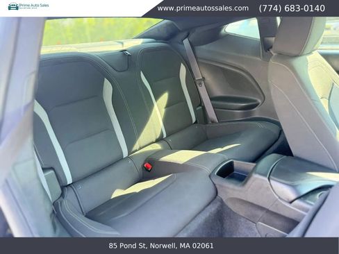 Used 2017 Chevrolet Camaro SS RWD image 14