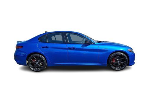 Used 2023 Alfa Romeo Giulia Veloce image 7