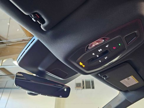 New 2025 Audi SQ6 e-tron Prestige image 28