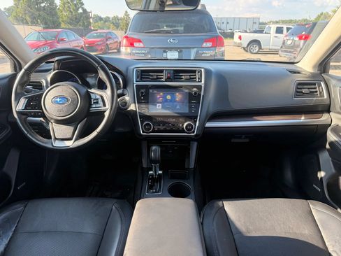 Used 2018 Subaru Legacy 3.6R Limited AWD/4WD image 3