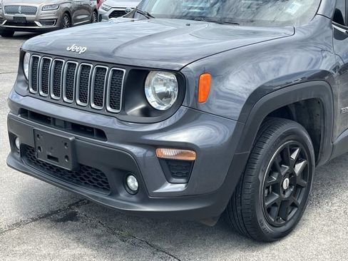 Certified 2022 Jeep Renegade Latitude w/ Convenience Group AWD/4WD image 11
