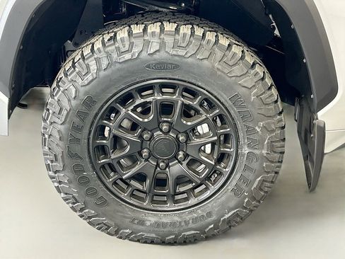 New 2025 Toyota Tundra SR5 AWD/4WD image 27