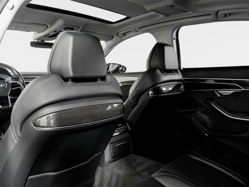 Used 2022 Audi S8 w/ S8 Executive Package image 37