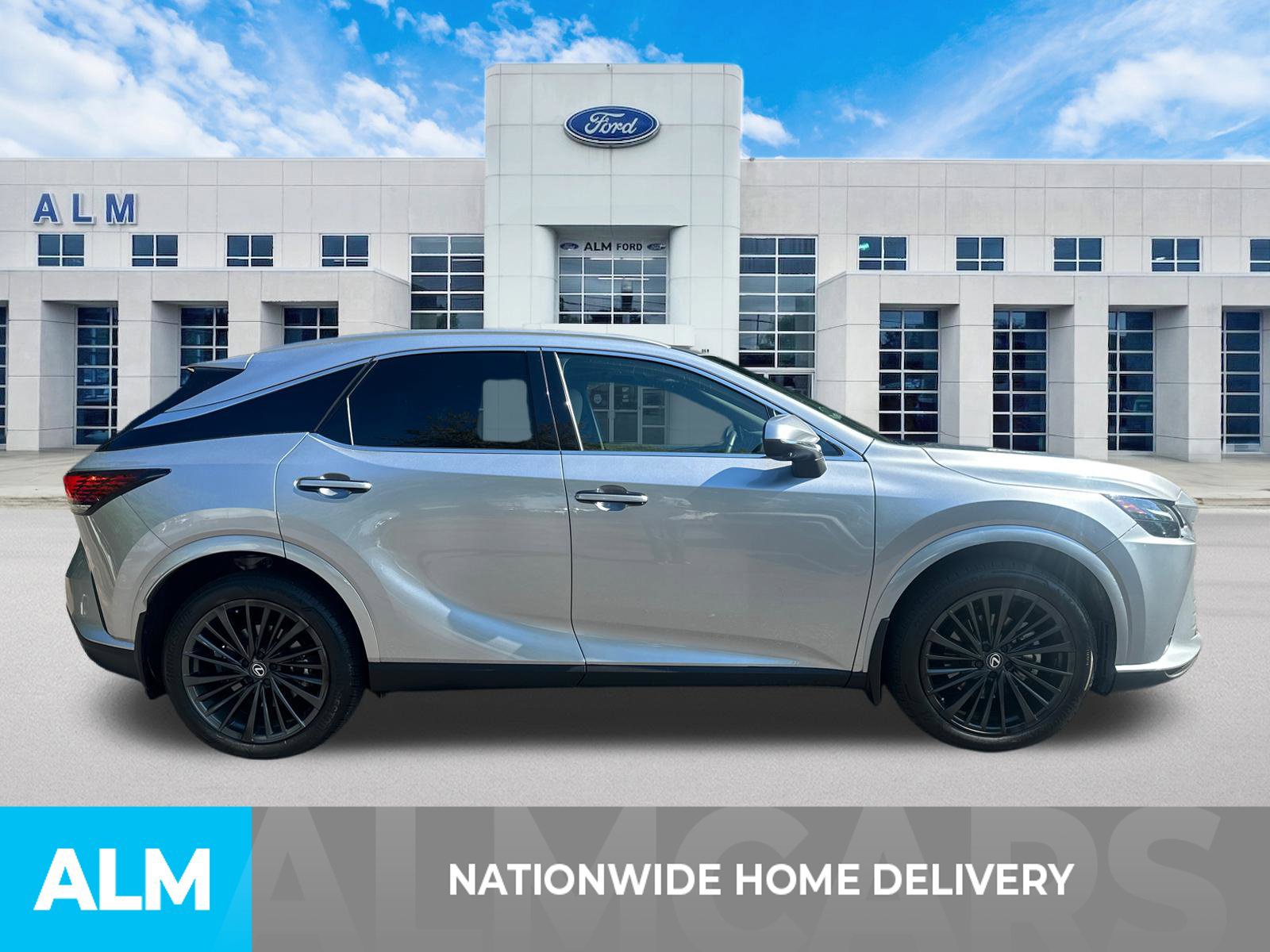 Used 2024 Lexus RX 350h w/ Convenience Package AWD/4WD image 4