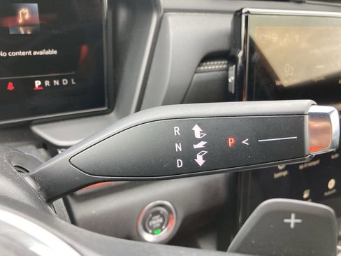 Used 2025 GMC Terrain Elevation image 23