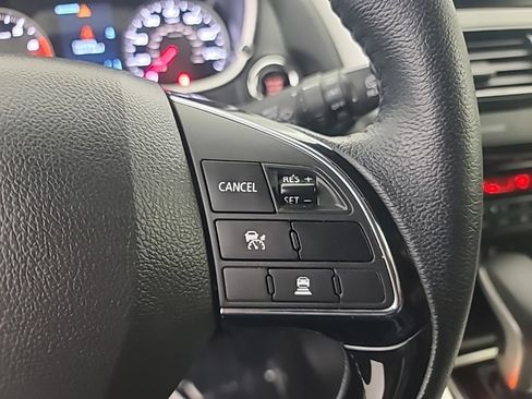 Used 2025 Mitsubishi Eclipse Cross SE AWD/4WD image 29