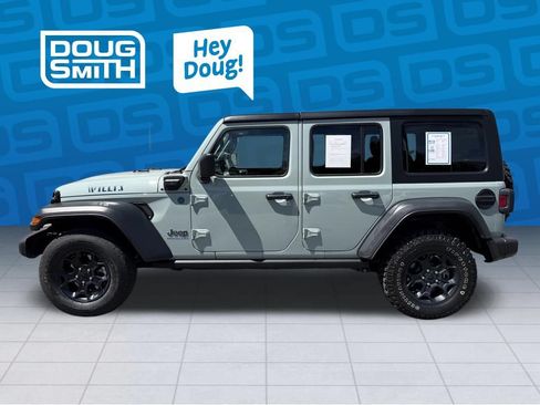 Used 2023 Jeep Wrangler Unlimited w/ Cold Weather Group AWD/4WD image 2