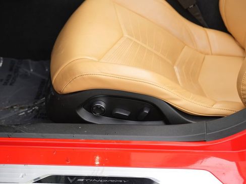 Used 2021 Chevrolet Corvette Stingray Preferred Cpe w/ Engine Appearance Package image 22