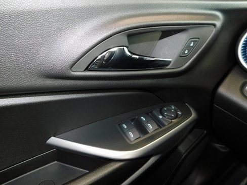 New 2026 Chevrolet Trax LS w/ LS Convenience Package FWD image 25