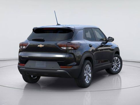 New 2026 Chevrolet TrailBlazer LS w/ LS Convenience Package FWD image 4