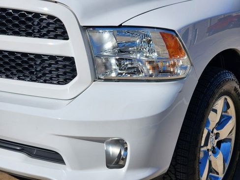 Used 2019 RAM 1500 Express w/ Express Value Package image 16