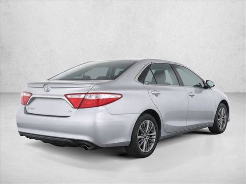 Certified 2017 Toyota Camry SE FWD image 7