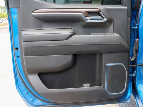 Used 2022 Chevrolet Silverado 1500 RST AWD/4WD image 8