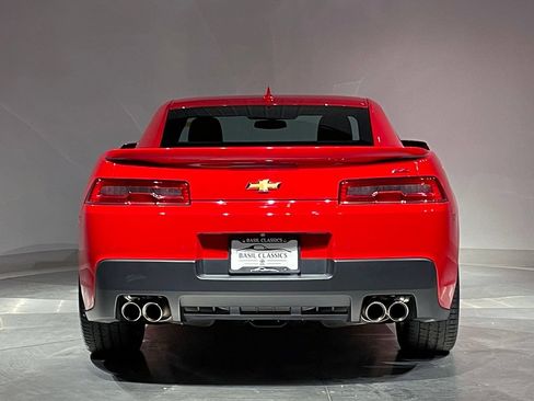 Used 2015 Chevrolet Camaro SS w/ Commemorative Special Edition RWD image 3
