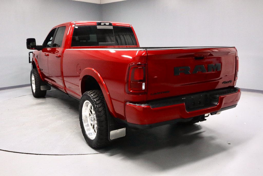 Used 2026 RAM 3500 Limited AWD/4WD image 11