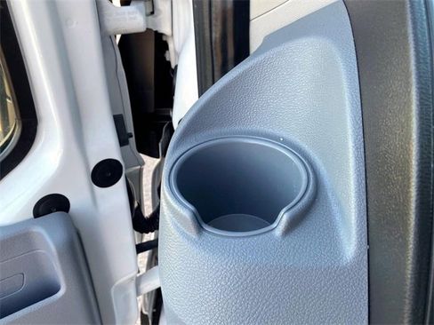 Used 2018 Ford Transit 350 XLT image 31