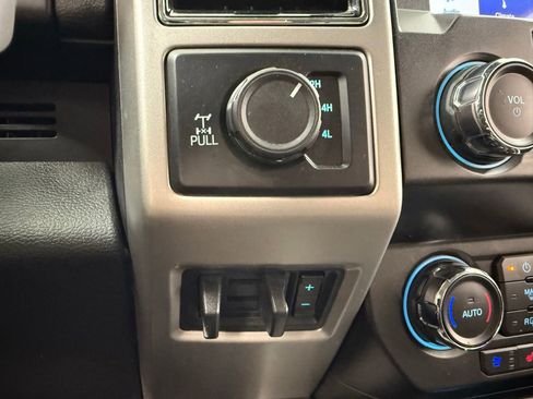 Used 2021 Ford F250 Lariat AWD/4WD image 23