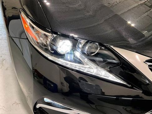 Used 2017 Lexus ES 350 w/ Luxury Package image 32