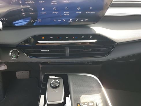 New 2026 Buick Enclave Sport Touring w/ Power Package FWD image 42