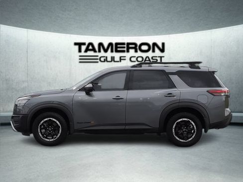 Used 2024 Nissan Pathfinder Rock Creek AWD/4WD image 2