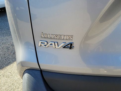 Used 2023 Toyota RAV4 LE image 18