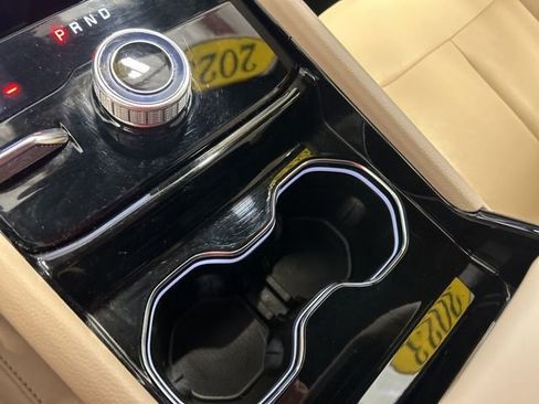 Used 2023 Jeep Grand Cherokee Limited image 24