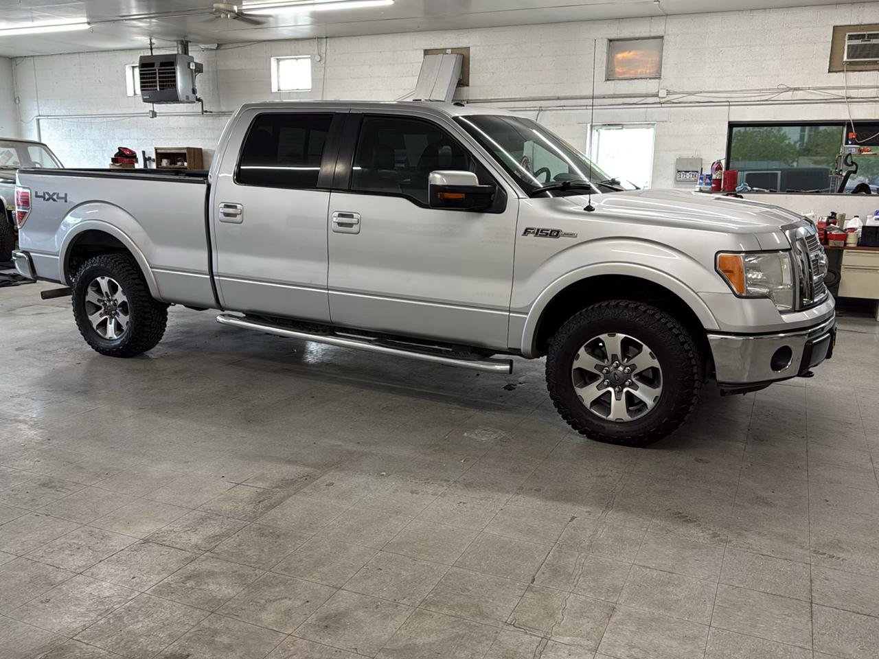 Used 2010 Ford F150 Lariat AWD/4WD image 5