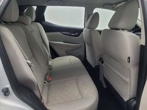 Used 2018 Nissan Rogue Sport SV w/ SV Technology Package image 19