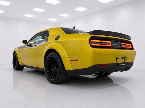 Used 2021 Dodge Challenger R/T Scat Pack RWD image 8