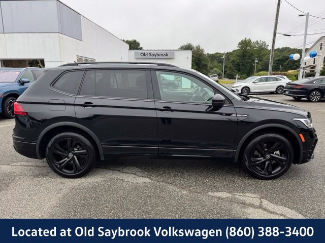 Certified 2024 Volkswagen Tiguan SE R-Line AWD/4WD image 4