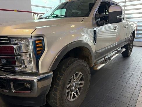Used 2018 Ford F350 Lariat w/ Lariat Ultimate Package AWD/4WD image 33